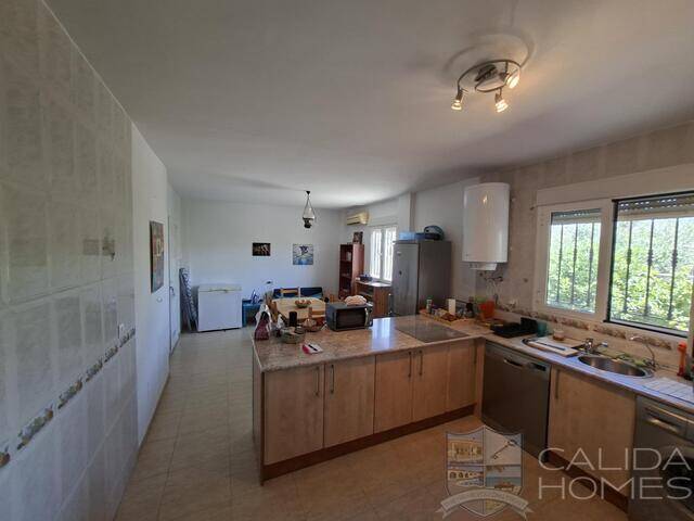 Villa Lua: Villa for Sale in Arboleas, Almería