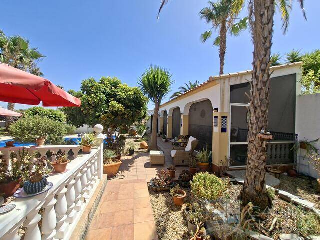 Palmera Dulce: Villa for Sale in Arboleas, Almería Palmera Dulce: Villa for Sale in Arboleas, Almería