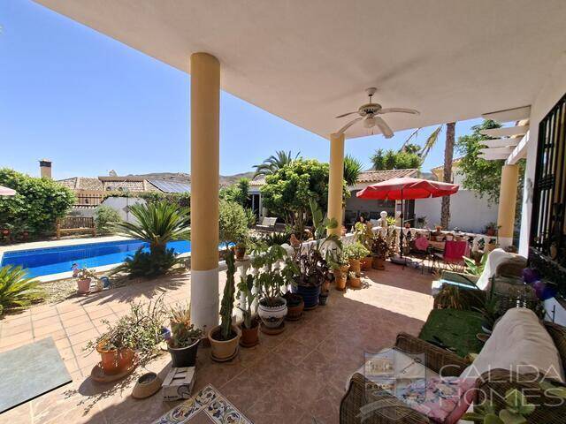 Palmera Dulce: Villa for Sale in Arboleas, Almería Palmera Dulce: Villa for Sale in Arboleas, Almería
