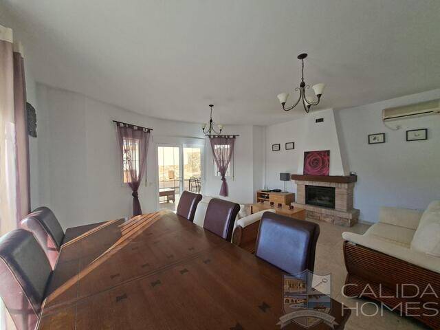 Villa Sierra: Villa for Sale in Arboleas, Almería Villa Sierra: Villa for Sale in Arboleas, Almería