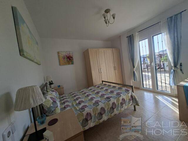 Villa Sierra: Villa for Sale in Arboleas, Almería Villa Sierra: Villa for Sale in Arboleas, Almería