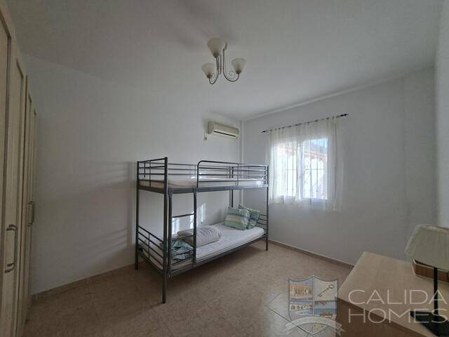 Villa Sierra: Villa for Sale in Arboleas, Almería Villa Sierra: Villa for Sale in Arboleas, Almería