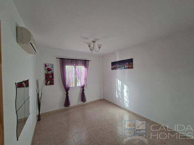 Villa Sierra: Villa for Sale in Arboleas, Almería Villa Sierra: Villa for Sale in Arboleas, Almería
