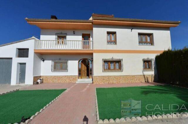Casa Lindo: Country house for Sale in Albox, Almería