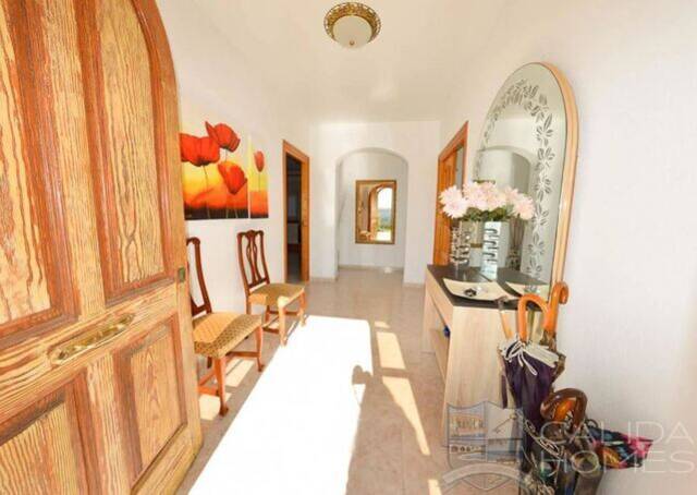 Casa Lindo: Country house for Sale in Albox, Almería