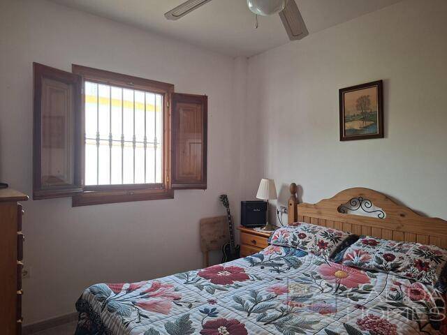 Villa Sanza: Villa for Sale in Arboleas, Almería