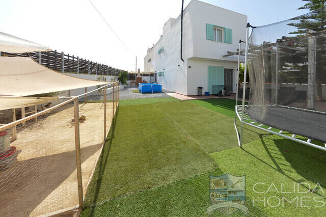 Town house in La Alfoquia, Almería