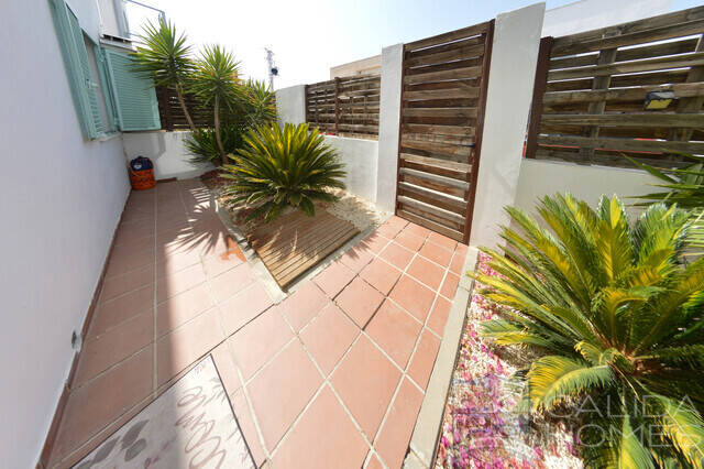 Duplex Bueno: Town house for Sale in La Alfoquia, Almería