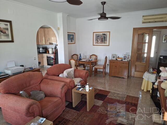 Villa Limon: Villa for Sale in Partaloa, Almería