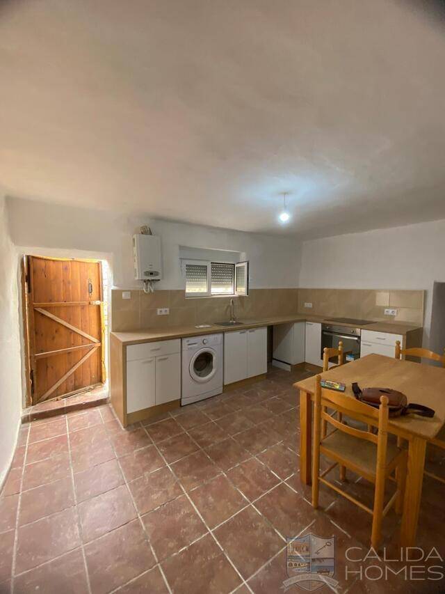 Casa Cove: Town house for Sale in Oria, Almería Casa Cove: Town house for Sale in Oria, Almería