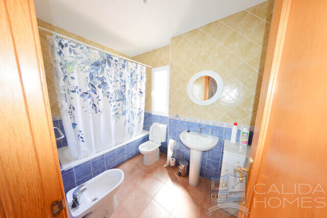 Duplex Esquina: Town house for Sale in Zurgena, Almería