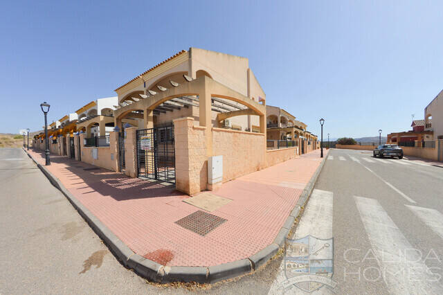 Duplex Esquina: Town house for Sale in Zurgena, Almería