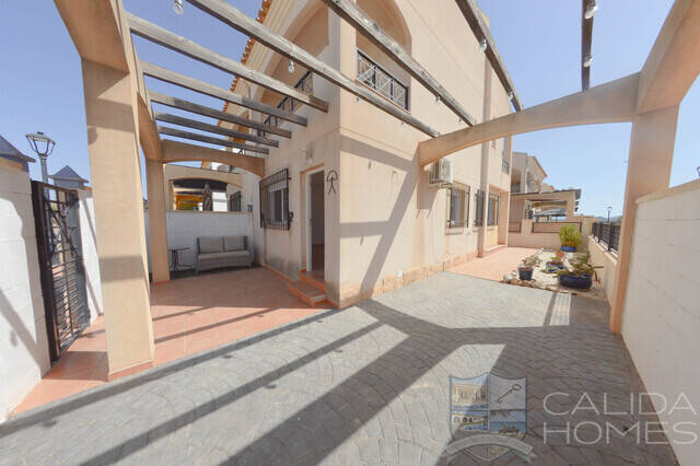 Duplex Esquina: Town house for Sale in Zurgena, Almería