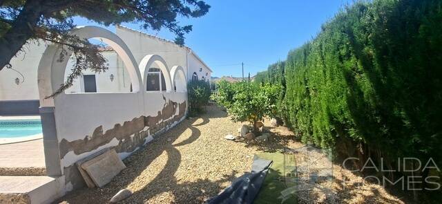 Villa Rosalia: Villa for Sale in Arboleas, Almería Villa Rosalia: Villa for Sale in Arboleas, Almería