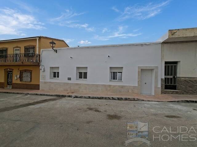 Casa Surprisa: Town house for Sale in La Alfoquia, Almería