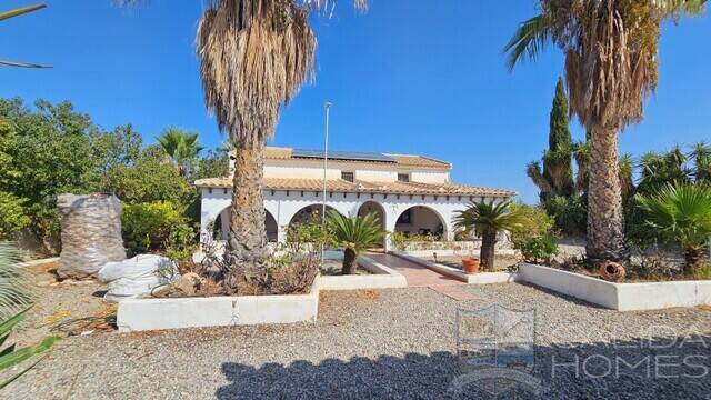 Villa Indalo: Villa for Sale in Huercal-Overa, Almería Villa Indalo: Villa for Sale in Huercal-Overa, Almería