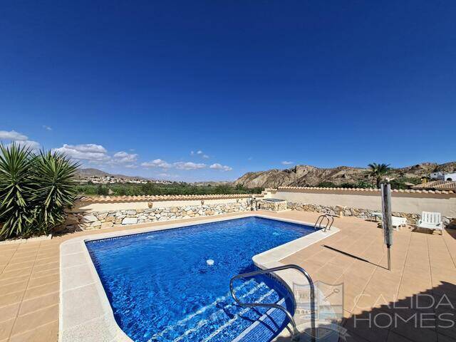 Villa Los Keron: Villa for Sale in Arboleas, Almería