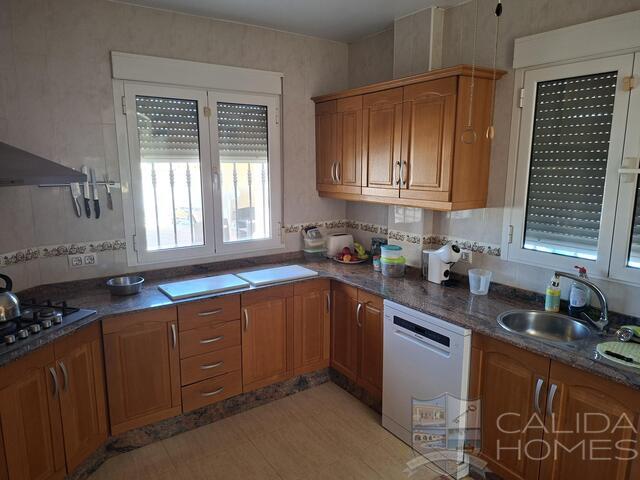 Villa Los Keron: Villa for Sale in Arboleas, Almería Villa Los Keron: Villa for Sale in Arboleas, Almería