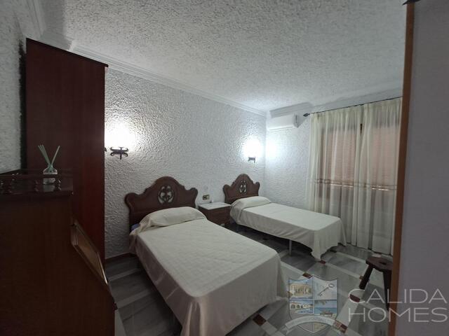 Villa Peral: Villa for Sale in La Estacion (Escullar), Almería Villa Peral: Villa for Sale in La Estacion (Escullar), Almería