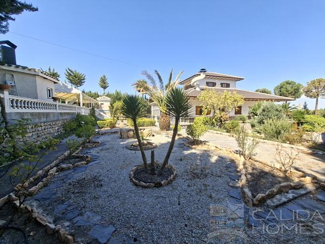 Villa Peral: Villa for Sale in La Estacion (Escullar), Almería Villa Peral: Villa for Sale in La Estacion (Escullar), Almería