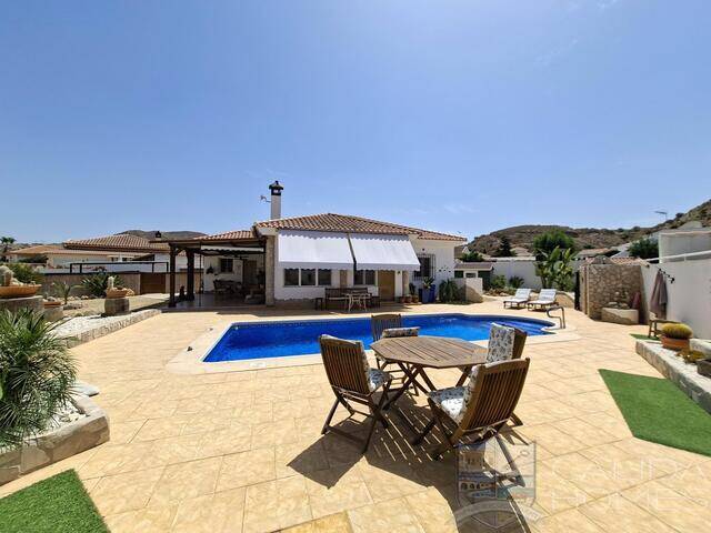 Villa Bodhi: Villa for Sale in Arboleas, Almería