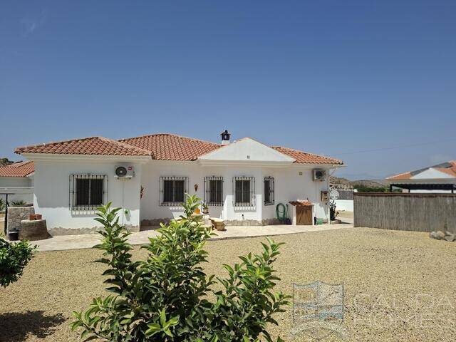 Villa Bodhi: Villa for Sale in Arboleas, Almería