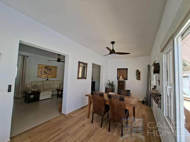 Villa Bodhi: Villa for Sale in Arboleas, Almería