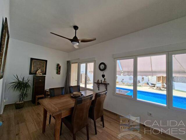Villa Bodhi: Villa for Sale in Arboleas, Almería