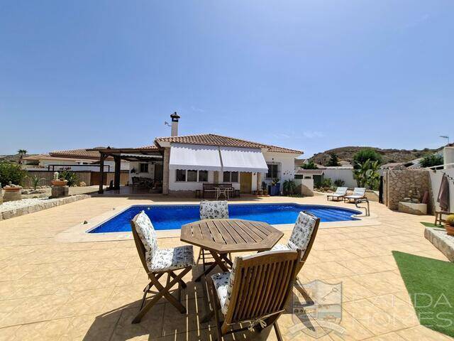 Villa Bodhi: Villa for Sale in Arboleas, Almería