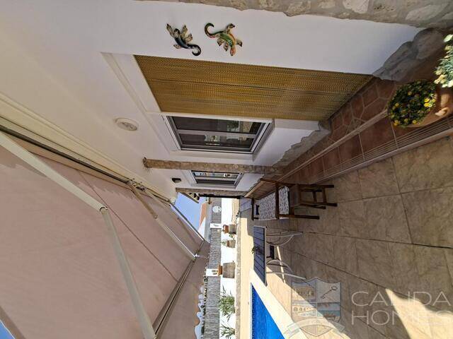Villa Bodhi: Villa for Sale in Arboleas, Almería
