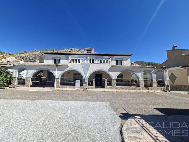Casa Haven: Villa for Sale in Somontin, Almería Casa Haven: Villa for Sale in Somontin, Almería