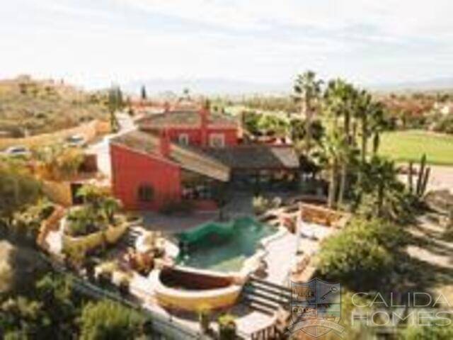 Villa Magnifica: Villa for Sale in Vera, Almería
