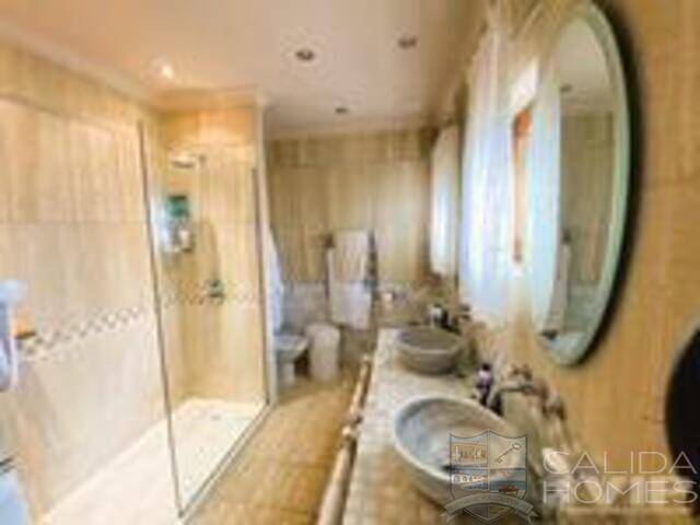 Villa Magnifica: Villa for Sale in Vera, Almería