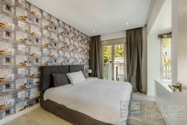 chalet bonita: Villa for Sale in Oria, Almería