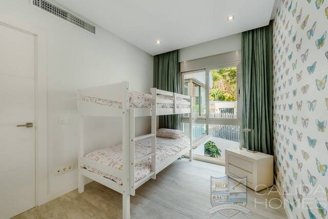 chalet bonita: Villa for Sale in Oria, Almería