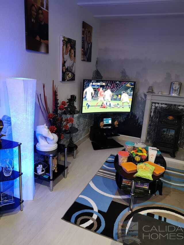 chalet bonita: Villa for Sale in Oria, Almería