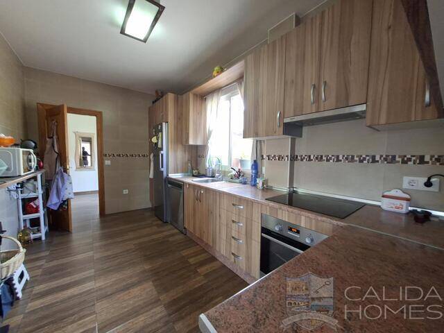 Villa Conchi: Villa for Sale in Arboleas, Almería