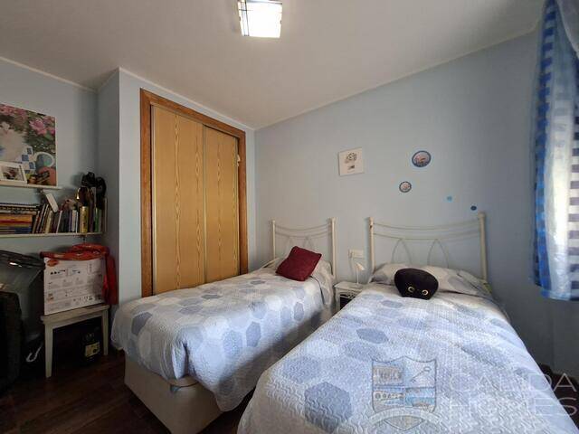 Villa Conchi: Villa for Sale in Arboleas, Almería