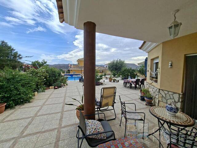 Villa Conchi: Villa for Sale in Arboleas, Almería