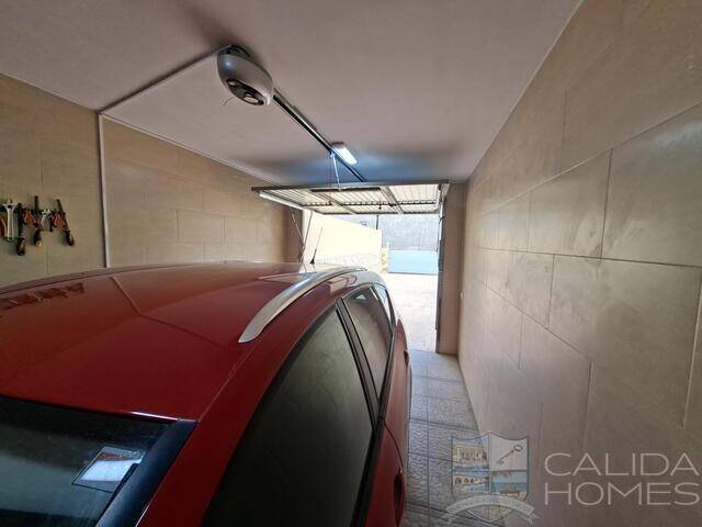 Villa Conchi: Villa for Sale in Arboleas, Almería