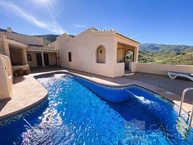 Cortijo Colorado: Country house for Sale in Turre, Almería
