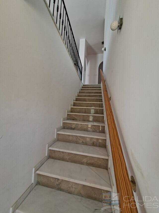Villa Marvel Arboleas: Villa for Sale in Arboleas, Almería