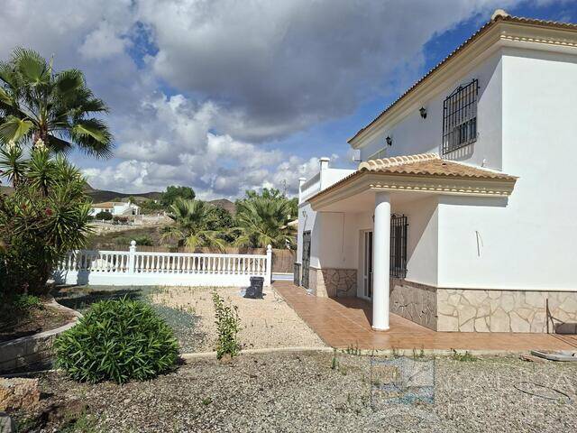 Villa Marvel Arboleas: Villa for Sale in Arboleas, Almería