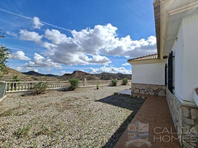 Villa Marvel Arboleas: Villa for Sale in Arboleas, Almería