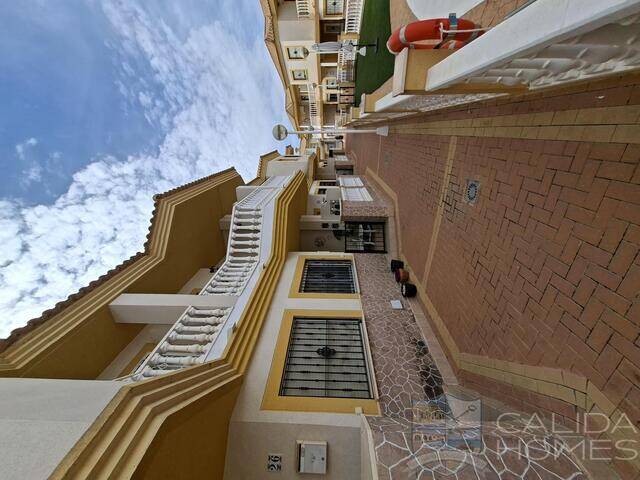 Casa Rocio: Town house for Sale in La Alfoquia, Almería