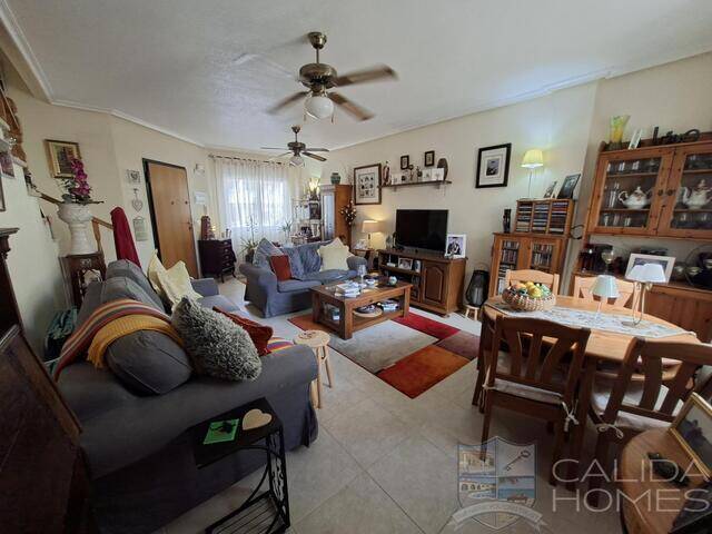 Casa Rocio: Town house for Sale in La Alfoquia, Almería