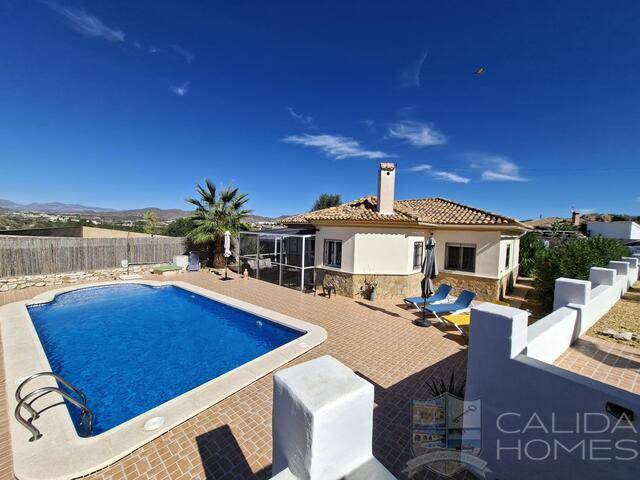 Villa Dulce Suenos: Villa for Sale in Arboleas, Almería