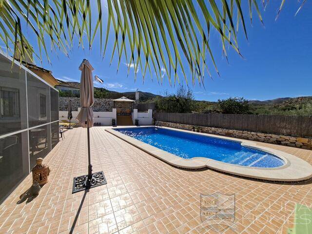 Villa Dulce Suenos: Villa for Sale in Arboleas, Almería