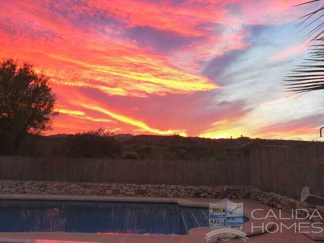 Villa Dulce Suenos: Villa for Sale in Arboleas, Almería