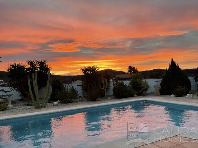 Villa Gerbera: Villa for Sale in Arboleas, Almería Villa Gerbera: Villa for Sale in Arboleas, Almería